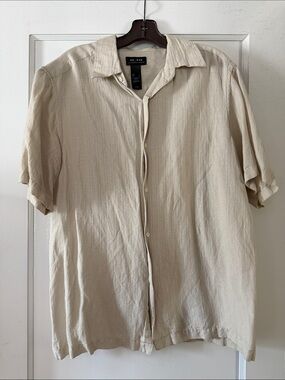 Axcess Men's Light Beige Short-Sleeve Button-Down Shirt